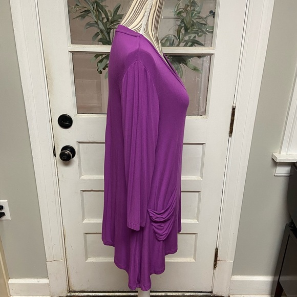 LOGO by Lori Goldstein purple 3/4 sleeve knit top - Picture 4 of 8